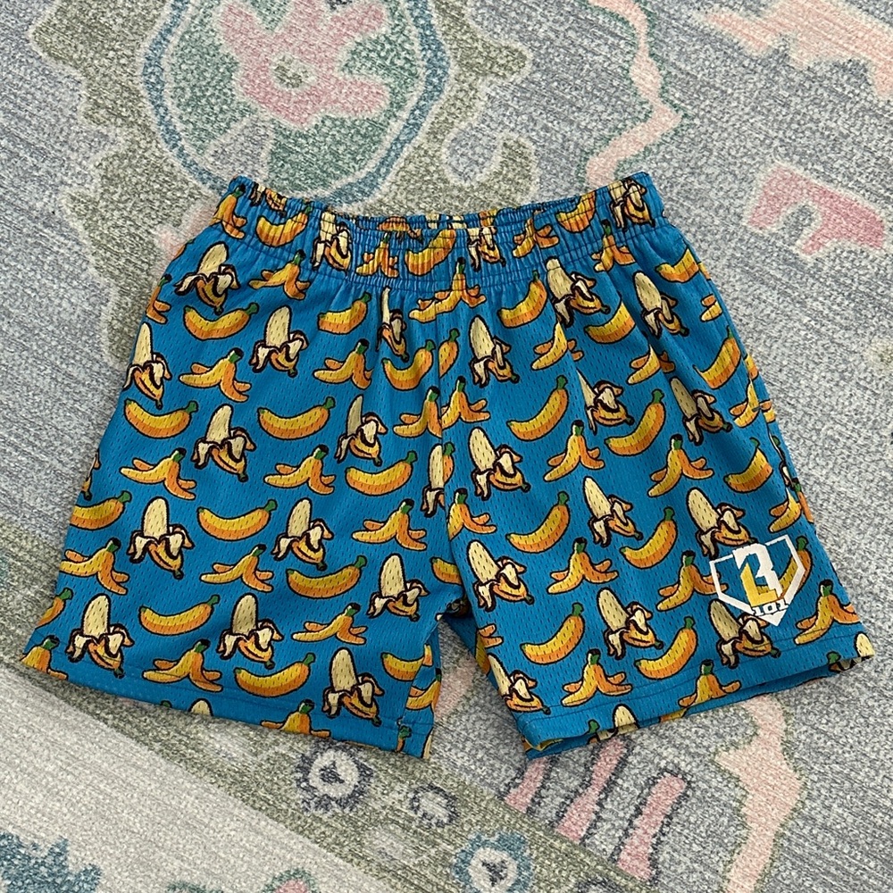 Baseball Lifestyle 101 Banana Print Boys Shorts - size Youth Medium